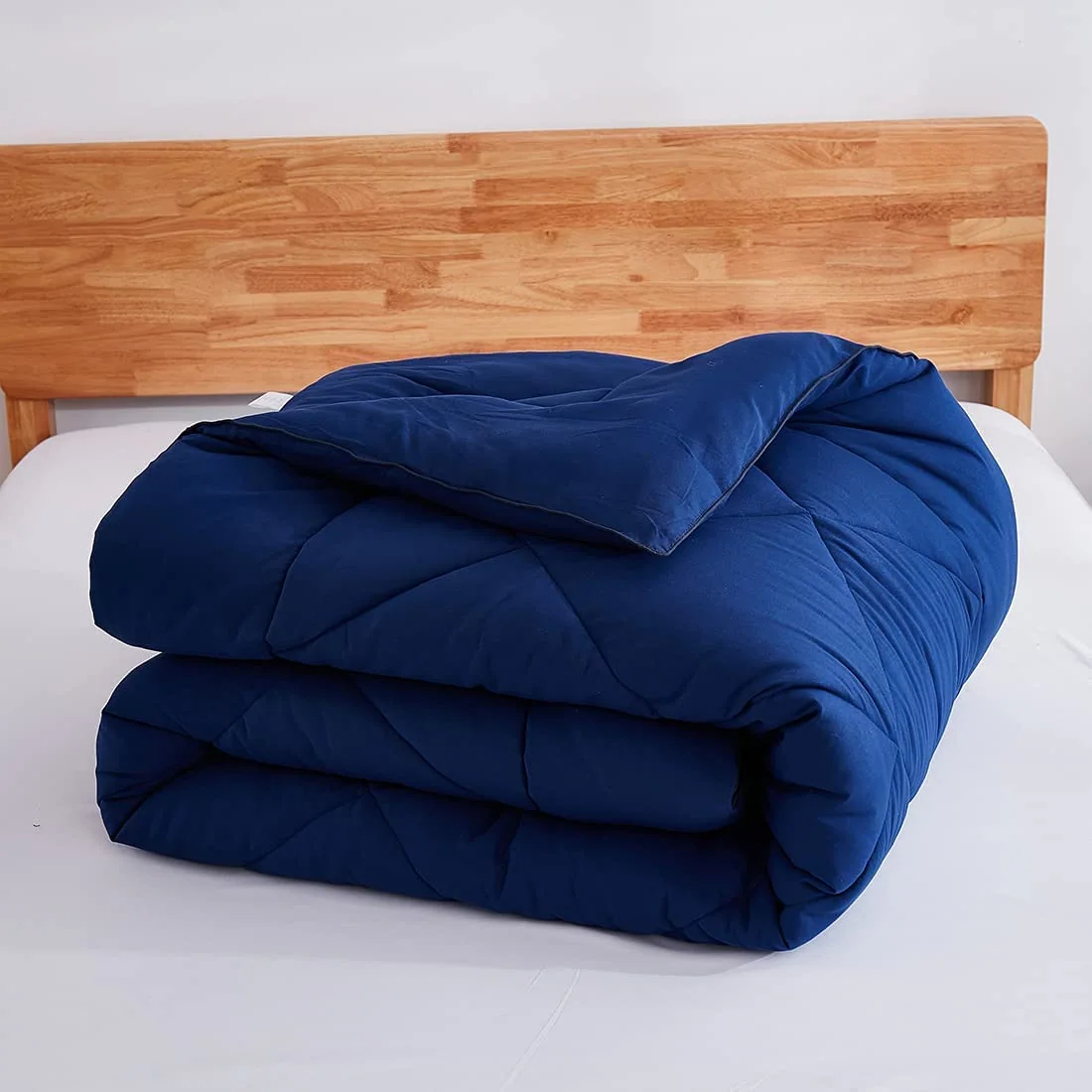 Microfiber Comforter - All-Season Queen Down Alternative Quilted Comforter — product image 8
