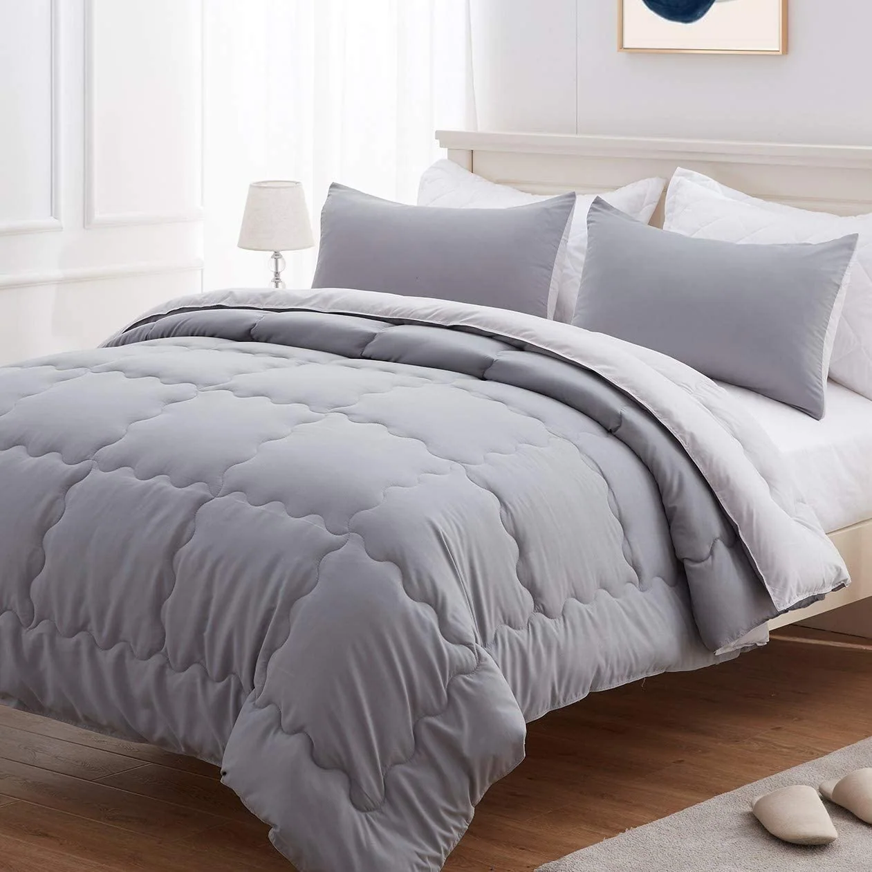 Ultra-Soft Skin-Friendly Cloud Fluffy Microfiber Comforter Duvet- Medium Warm for All Season — product image 1