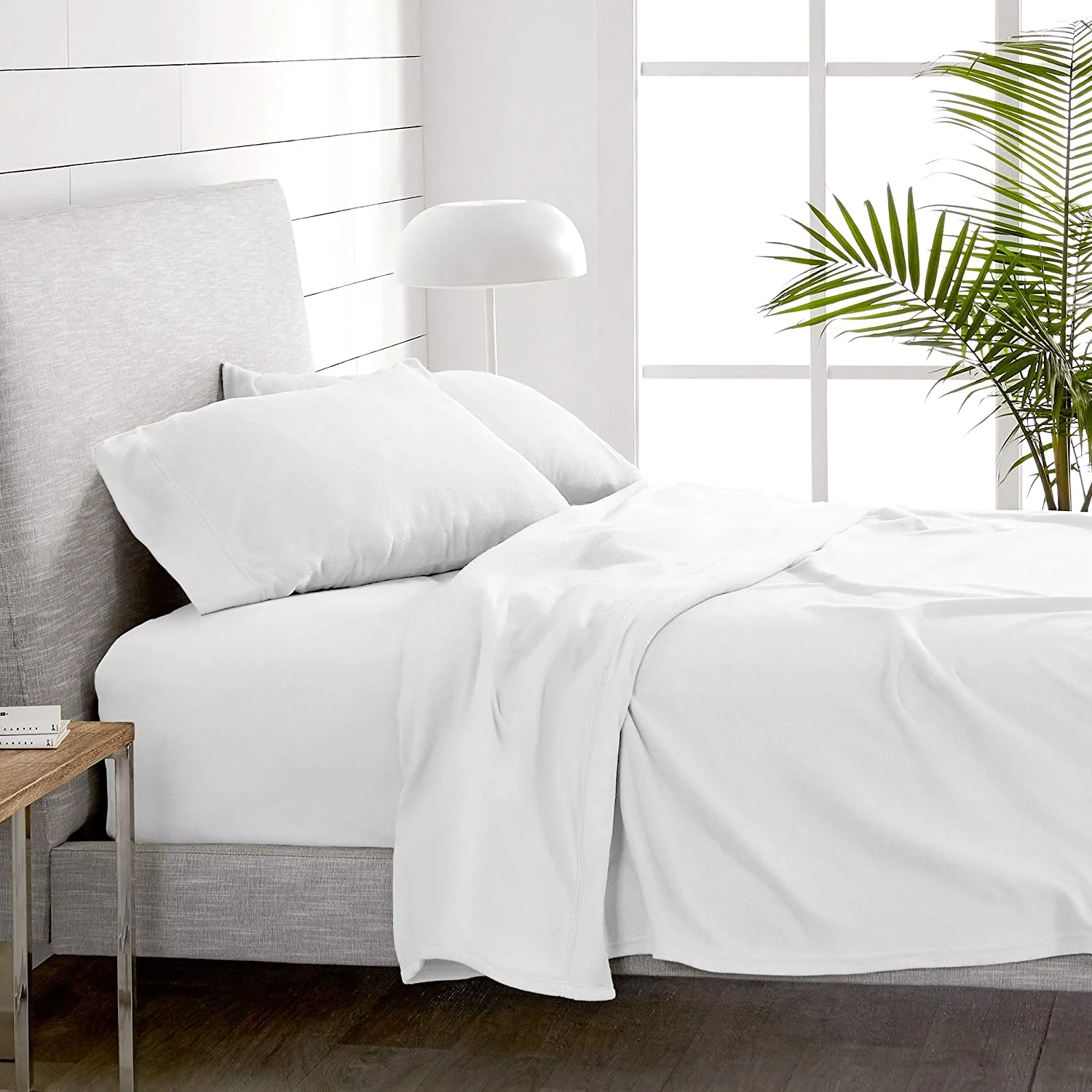 Luxury 1800 Ultra-Soft Microfiber Queen Bed Sheets - Double Brushed - Deep Pockets - Easy Fit — product image 1