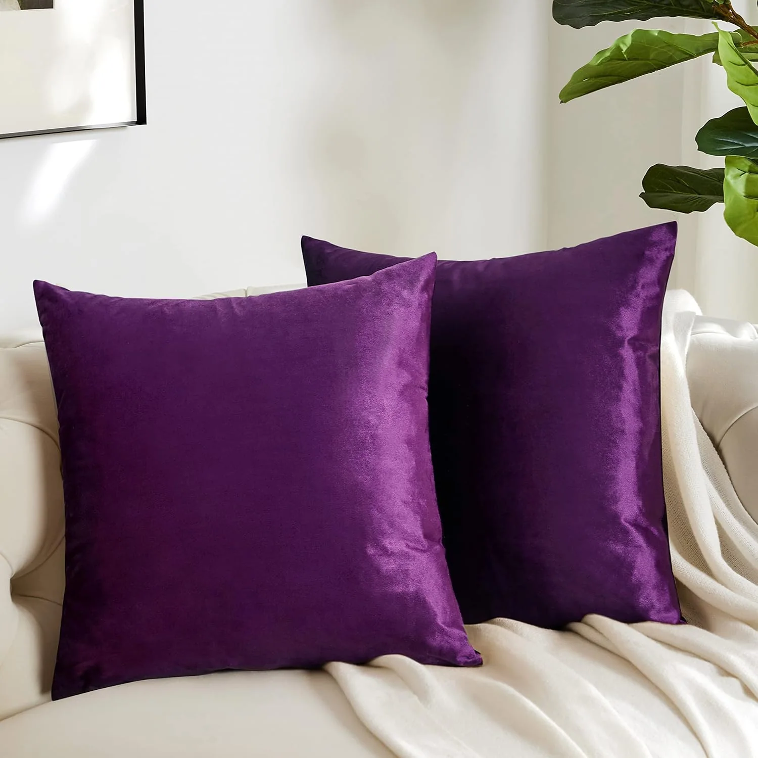 Decorative Throw Pillow With Velvet Fabric Cover — product image 4