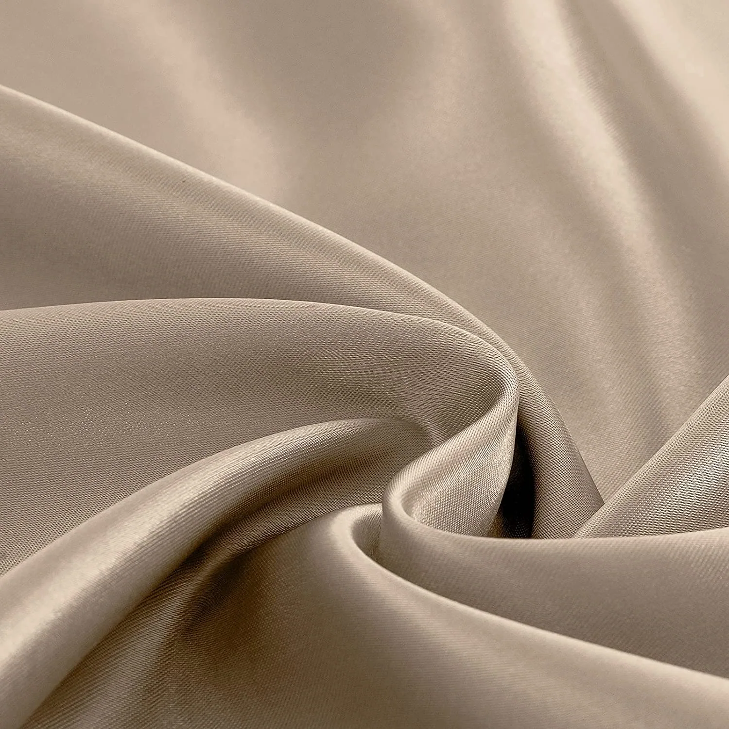 Ultra Silky Soft, Cooling and Light, Wrinkle Free Never Pilling — product image 3