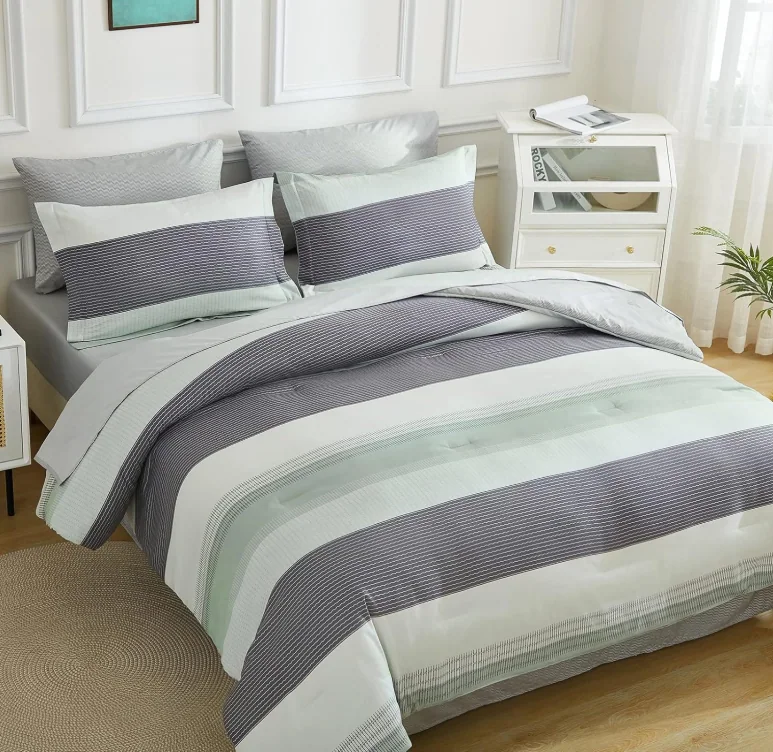 Printed Comforter Set — product image 5